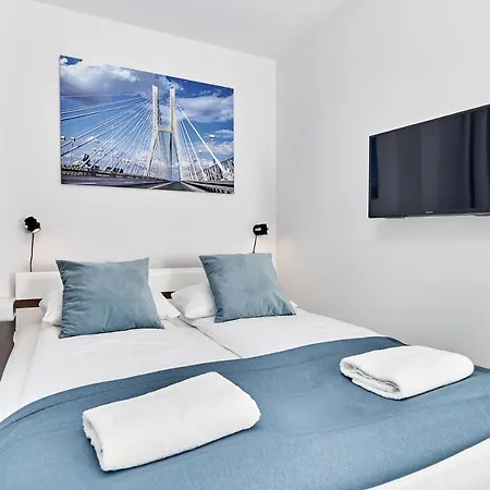 Pulaskiego By Renters Apartment *